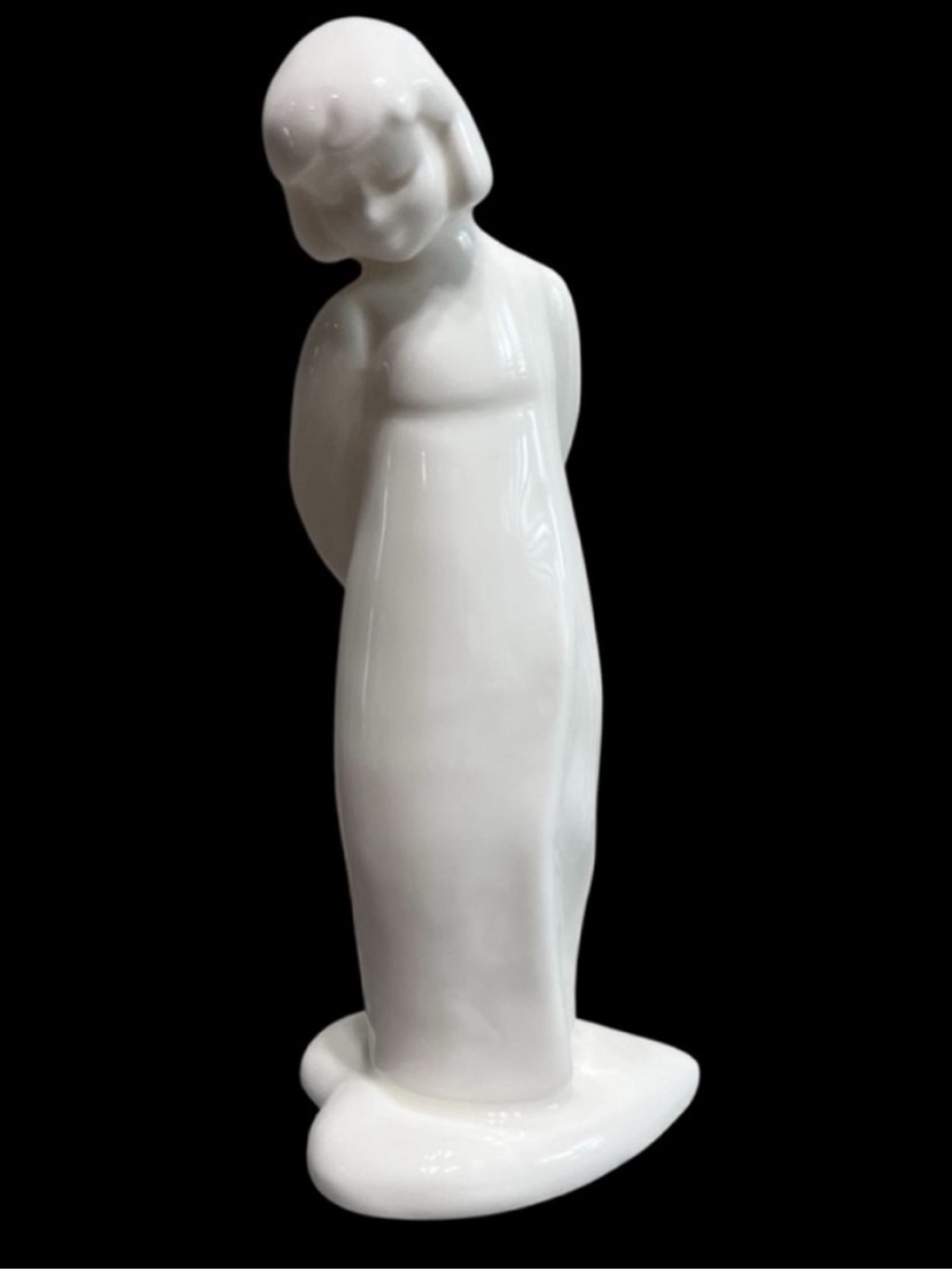 Royal Doulton Bone China Sweetheart Girl Figurine HN-5477